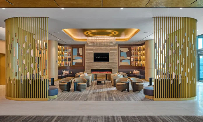top-10-best-airport-lounges-in-the-us-in-2025