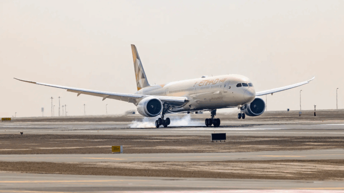 etihad-flight-with-boeing-787-makes-u-turn-to-abu-dhabi etihad-flight-with-boeing-787-makes-u-turn-to-abu-dhabi