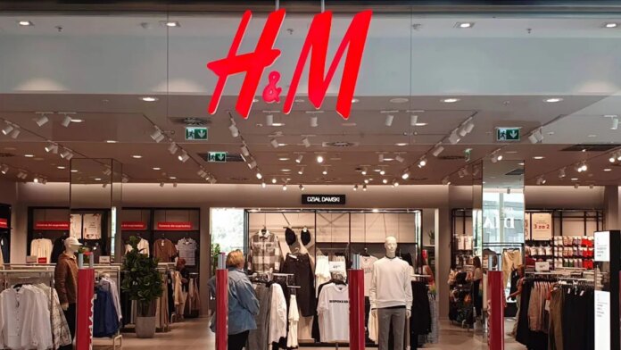 h&m-nie-ma-co-z-nimi-zrobic,-wiec-wyprzedaje.-29,99-zl-zamiast-147,99-zl