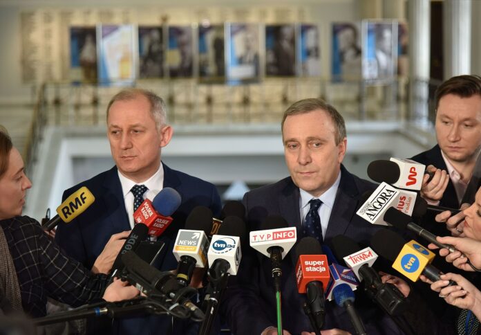 schetyna:-rzad-dotrwa-do-konca-kadencji.-mniej-ministerstw-i-pewny-premier-tusk!