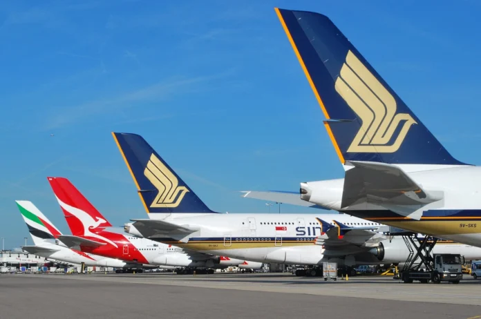 emirates,-singapore-airlines-airbus-a380-slat-issue-triggers-inspections
