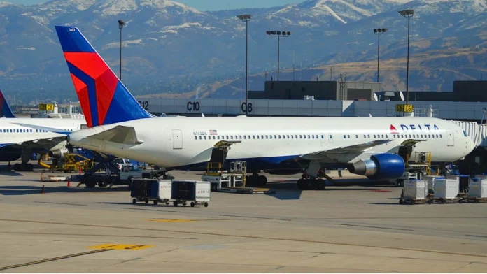 delta-767-pilots-and-atc-comms-after-engine-fire-at-los-angeles