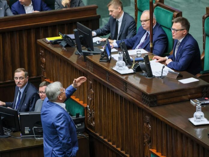 rekonstrukcja-rzadu-tuska-polacy-odczuja-te-zmiany?-ostre-komentarze. rekonstrukcja-rzadu-tuska-polacy-odczuja-te-zmiany?-ostre-komentarze.