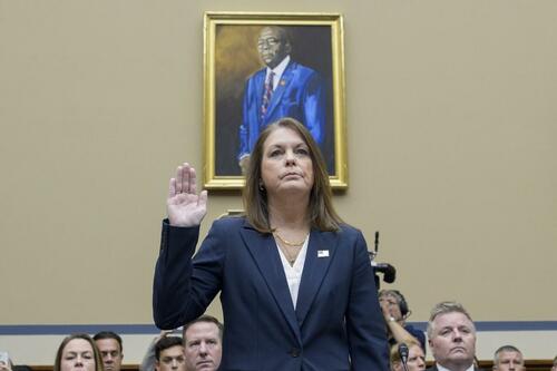 secret-service-stops-renewal-of-former-director’s-security-clearance secret-service-stops-renewal-of-former-director’s-security-clearance