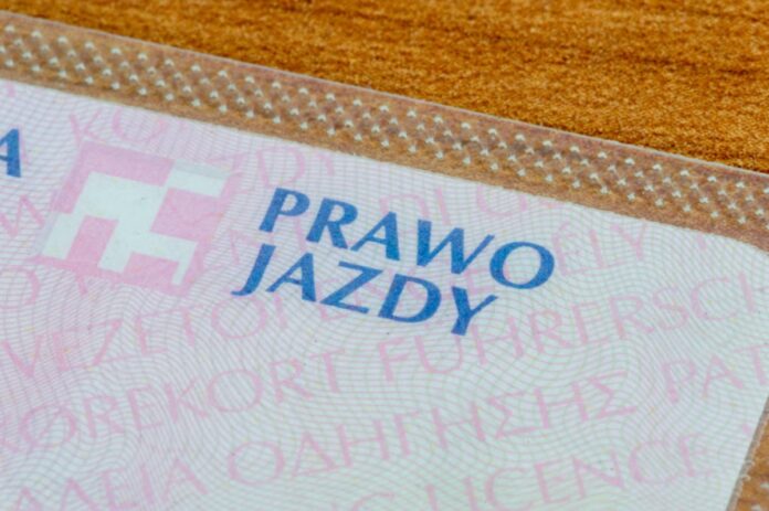 masz-prawo-jazdy?-od-jesieni-zapomnij-o-taryfie-ulgowej!-szykuj-sie-na-drakonskie-kary.