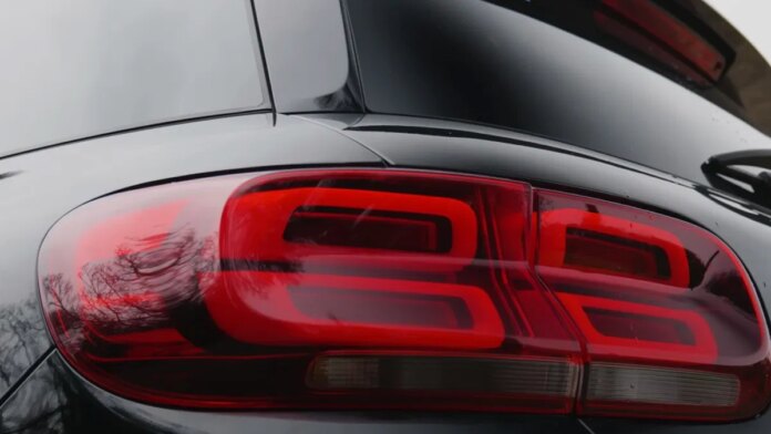 chyba-jest-goraco.-nowy-citroen-c5-wyprzedawany-55-tysiecy-taniej