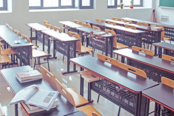 pilny-alarm-dla-rodzicow-ponad-5-tys.-nauczycieli-brakuje!-co-z-rokiem-szkolnym-2025?