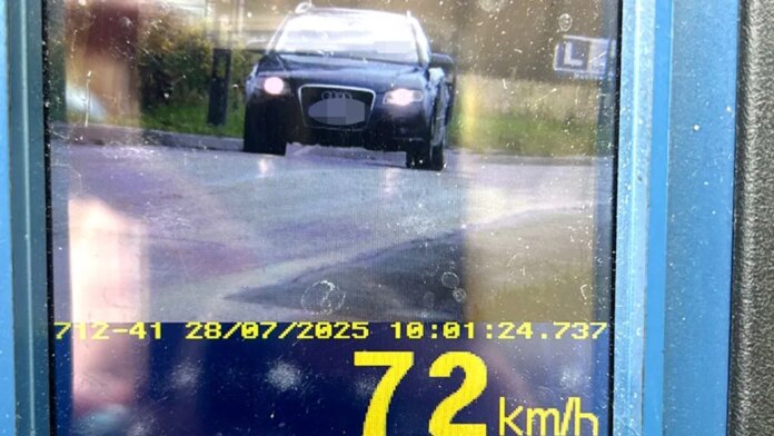 zglosil,-ze-droga-jest-niebezpieczna.-sam-wpadl-chwile-pozniej