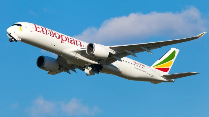 ethiopian-a350-wake-turbulence-hits-air-transat-a321,-two-attendant-injured