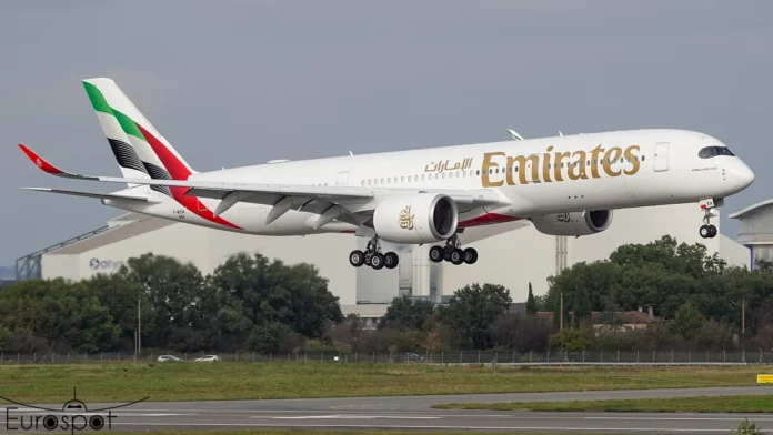 emirates-airline-bans-power-bank-use-onboard-from-october-2025 emirates-airline-bans-power-bank-use-onboard-from-october-2025