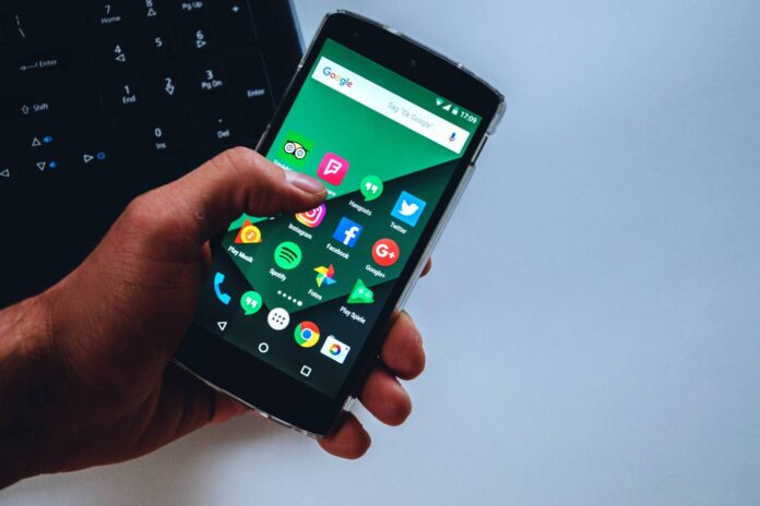 znalazles-telefon-lub-portfel?-ten-jeden-blad-moze-zrobic-z-ciebie-zlodzieja.