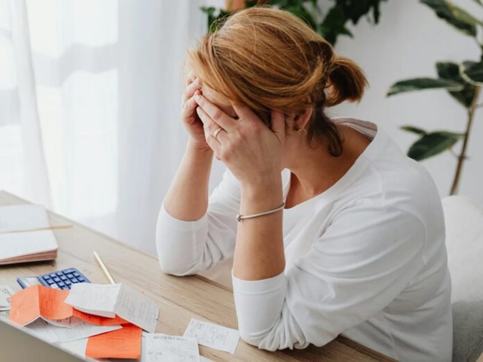 rachunki-za-prad-w-gore!-oplata-mocowa-wraca-–-zobacz,-ile-doplacisz-w-2025.