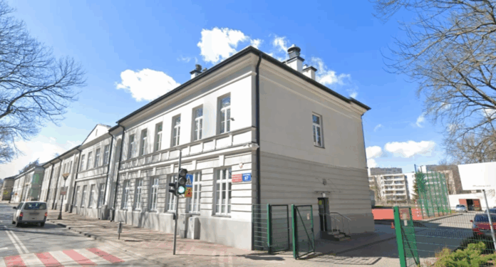 koniec-45-minutowych-lekcji.-men-zmienia-przyrode:-3-godzinne-bloki-od-2026!