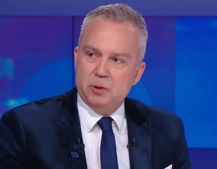 litewka-kontra-mozdzonek:-wojna-o-mysliwych.-byly-kapitan-siatkarzy-reaguje litewka-kontra-mozdzonek:-wojna-o-mysliwych.-byly-kapitan-siatkarzy-reaguje