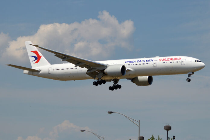 china-eastern-777-pilots-missed-go-around-at-singapore-investigated