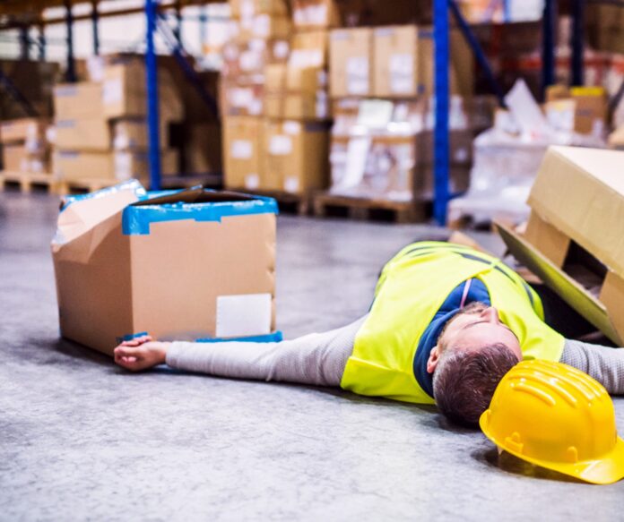 pilny-alarm-w-dabrowie-gorniczej-pracownik-huty-arcelormittal-ciezko-poparzony,-ladowal-lpr.