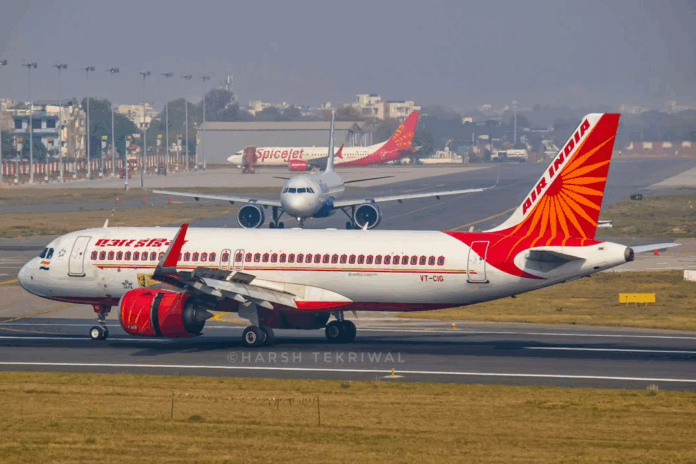 air-india-pilots-aborts-take-off-at-mumbai-airport