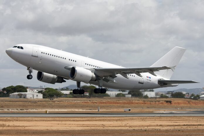 ice-air:-us-may-launch-government-run-deportation-airline