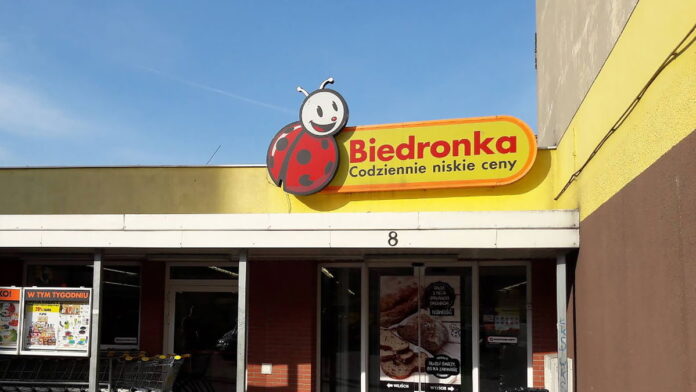 biedronka-wyprzedaje-juz-za-5-groszy.-nie-ma-co-z-nimi-zrobic