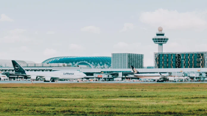 singapore-airlines-unveils-new-safety-video-featuring-iconic-landmarks