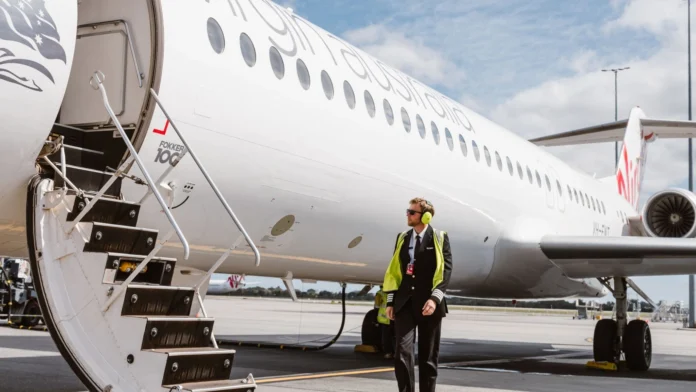 why-pilots-say-it’s-impossible-to-open-a-plane-door-mid-flight why-pilots-say-it’s-impossible-to-open-a-plane-door-mid-flight