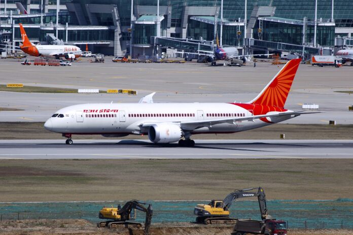 air-india-787-pilots-abort-takeoff-at-london-heathrow air-india-787-pilots-abort-takeoff-at-london-heathrow